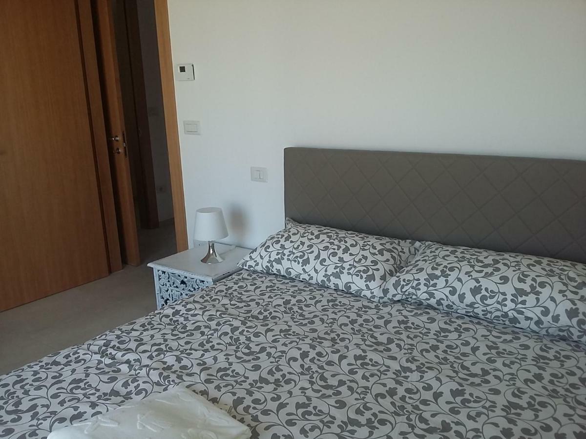 Appartamento Stefania 카스트로 객실 사진